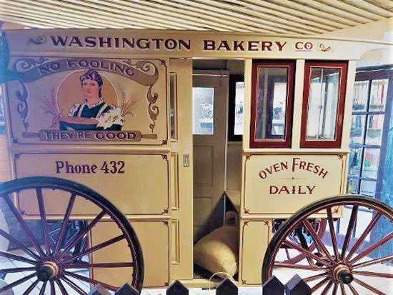 Dorset Heavy Horse Farm Park - New vintage cart display