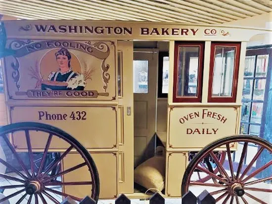 Dorset Heavy Horse Farm Park - New vintage cart display